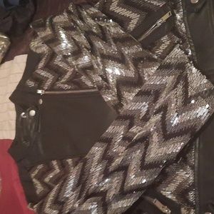 A SILVER N BLACK BLAZER JACKET
